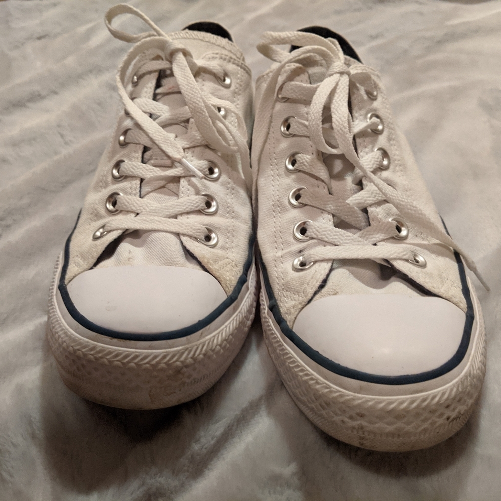 Women's converse shoes